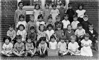Image of British Street/ Harbinger School 1930s
