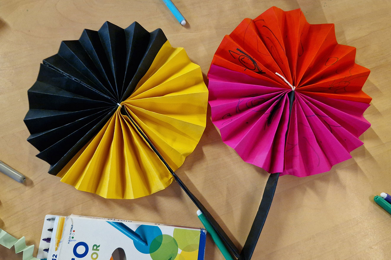 paper craft fans