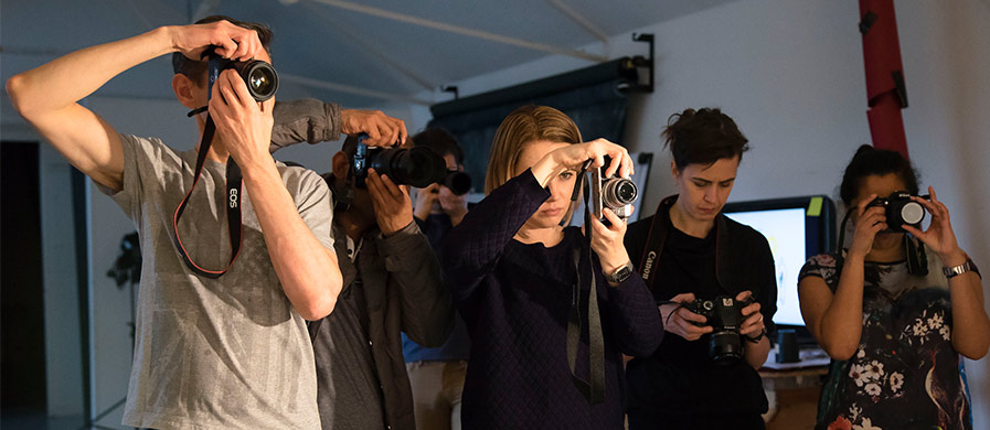 students photographing