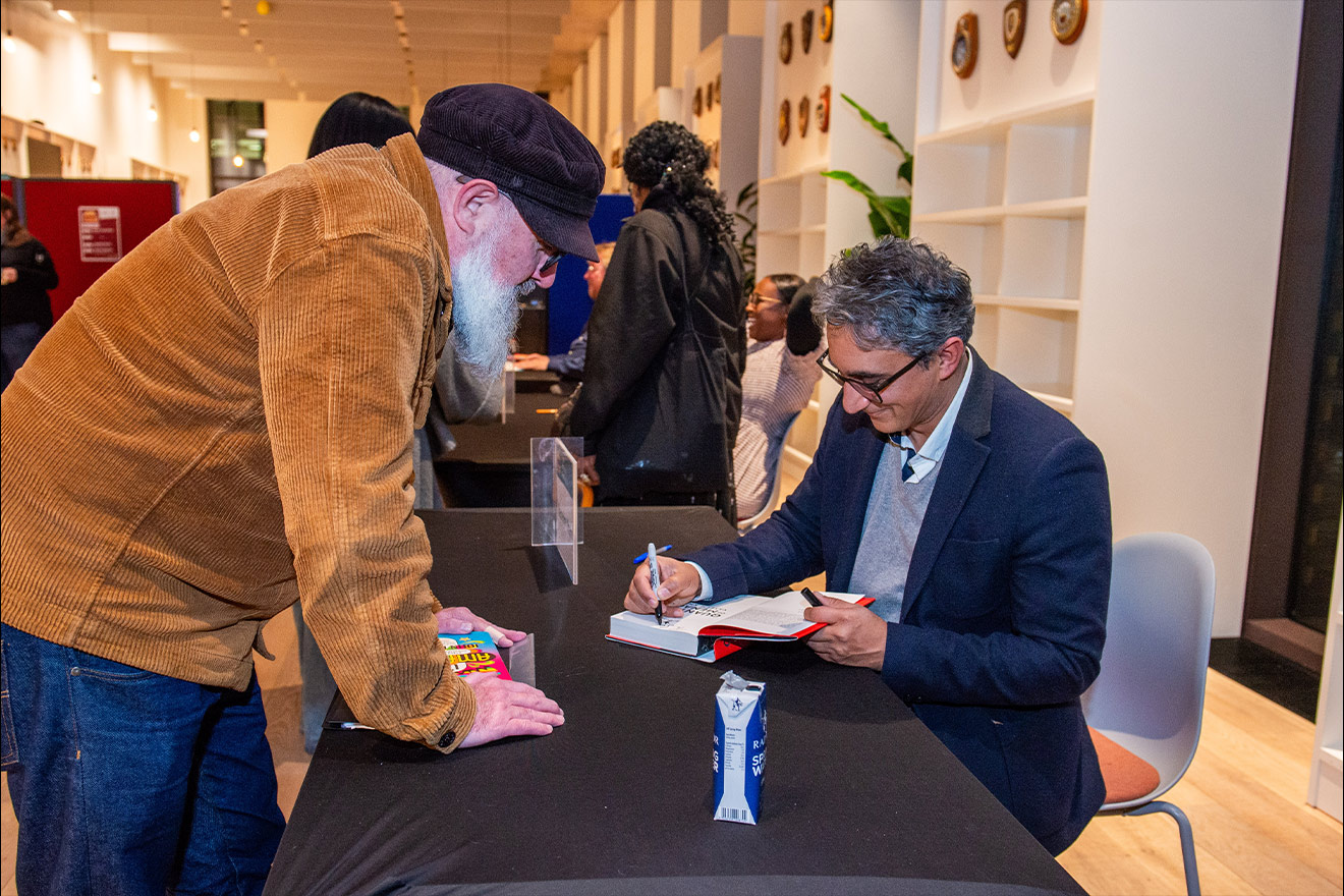 Vaseem Khan: Quantum Of Menace